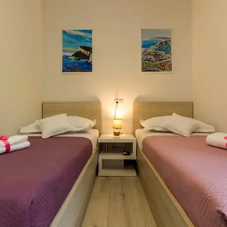 Villa Romance